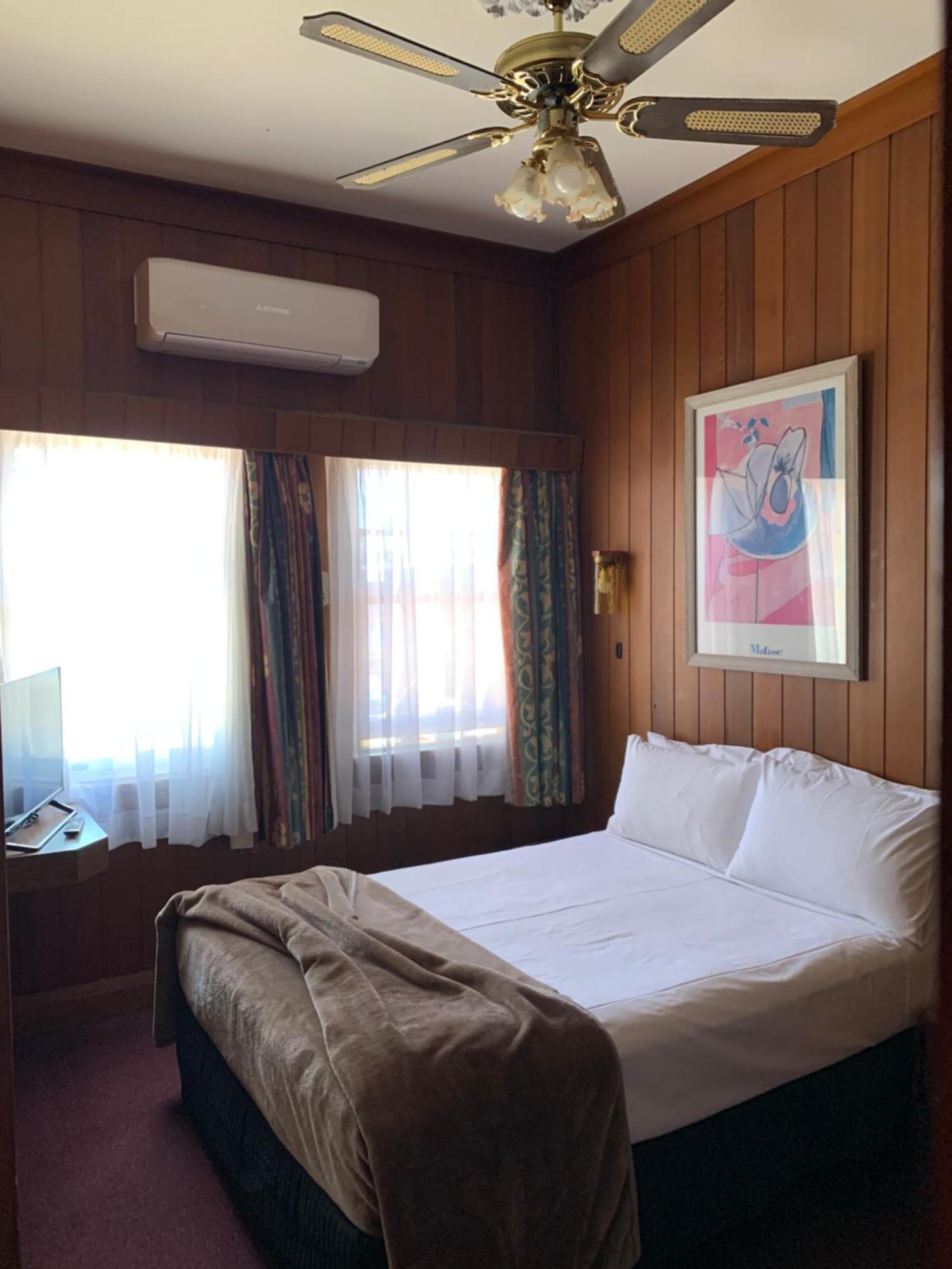 Moruya Monarch Hotel Esterno foto