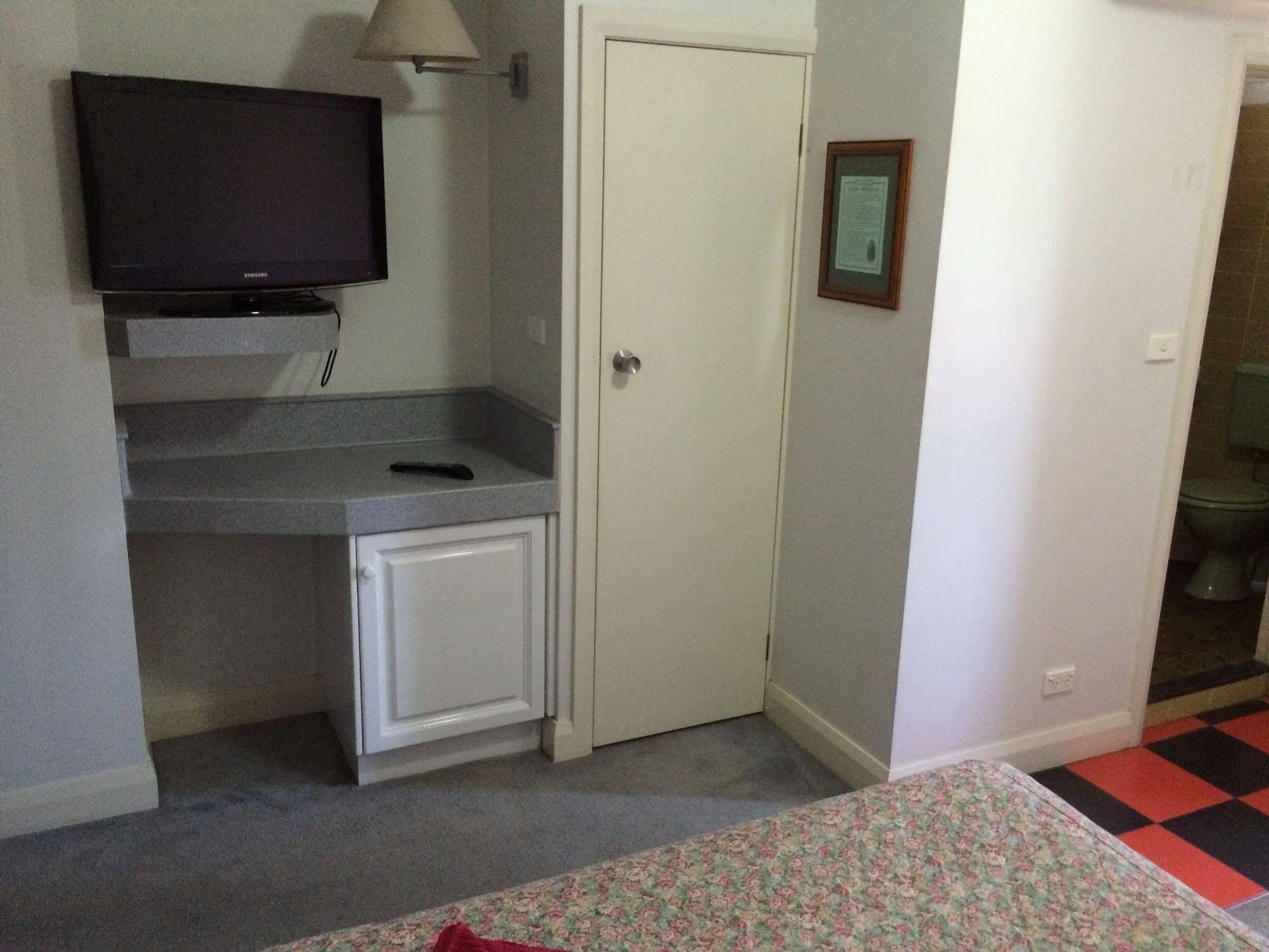 Moruya Monarch Hotel Esterno foto
